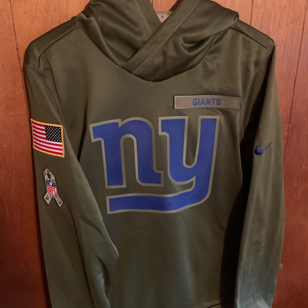 Women’s giants salute to service hoodie